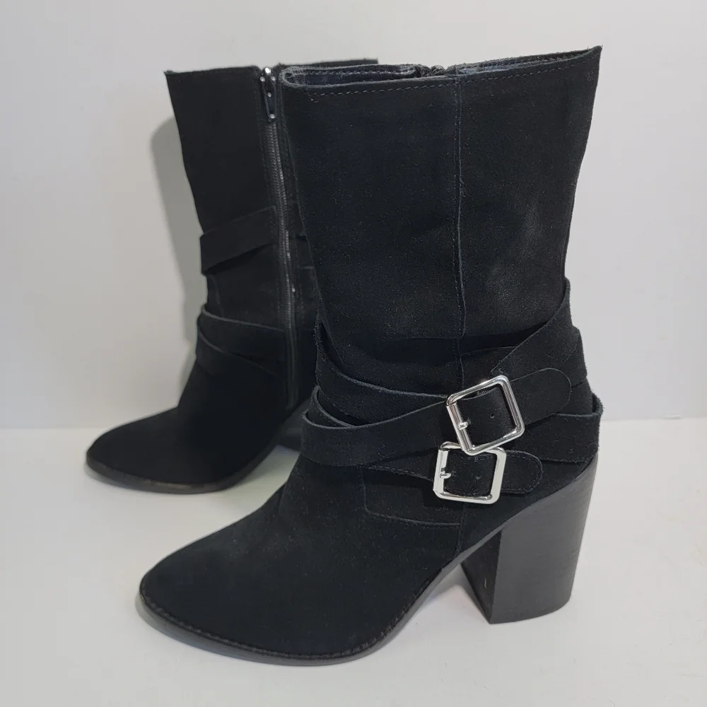 CHELSEA & VIOLET VICKI Black Suede Ankle Boots Sz 7M Buckle Side Zip Stack Heel